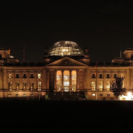 Apartment&Rooms Near Brandenburg Gate Berlin Luaran gambar